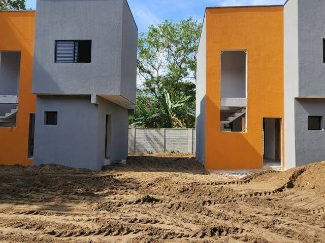 #605 - Casa para Venda em São Sebastião - SP